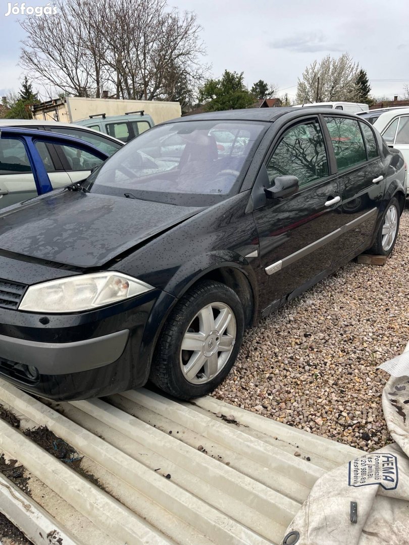 Renault Megane II 2.0 Benzines alkatrészek!