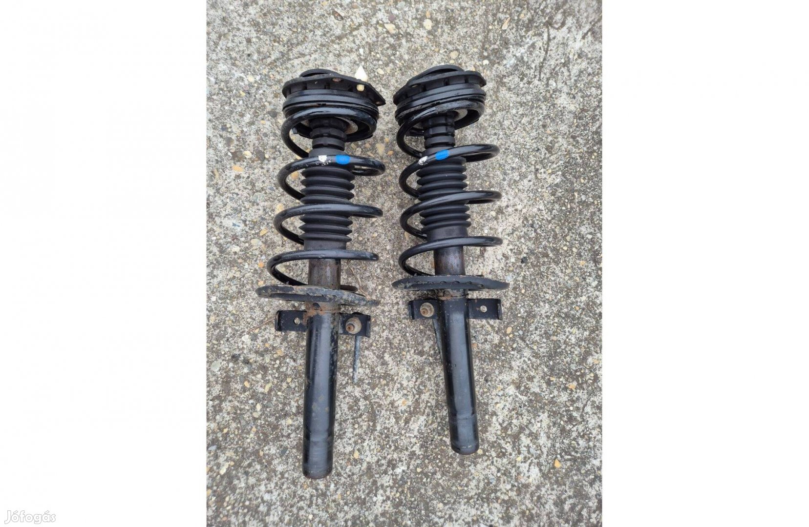 Renault Megane II. 2db első gólyaláb (lengés csillapitó + rugó)