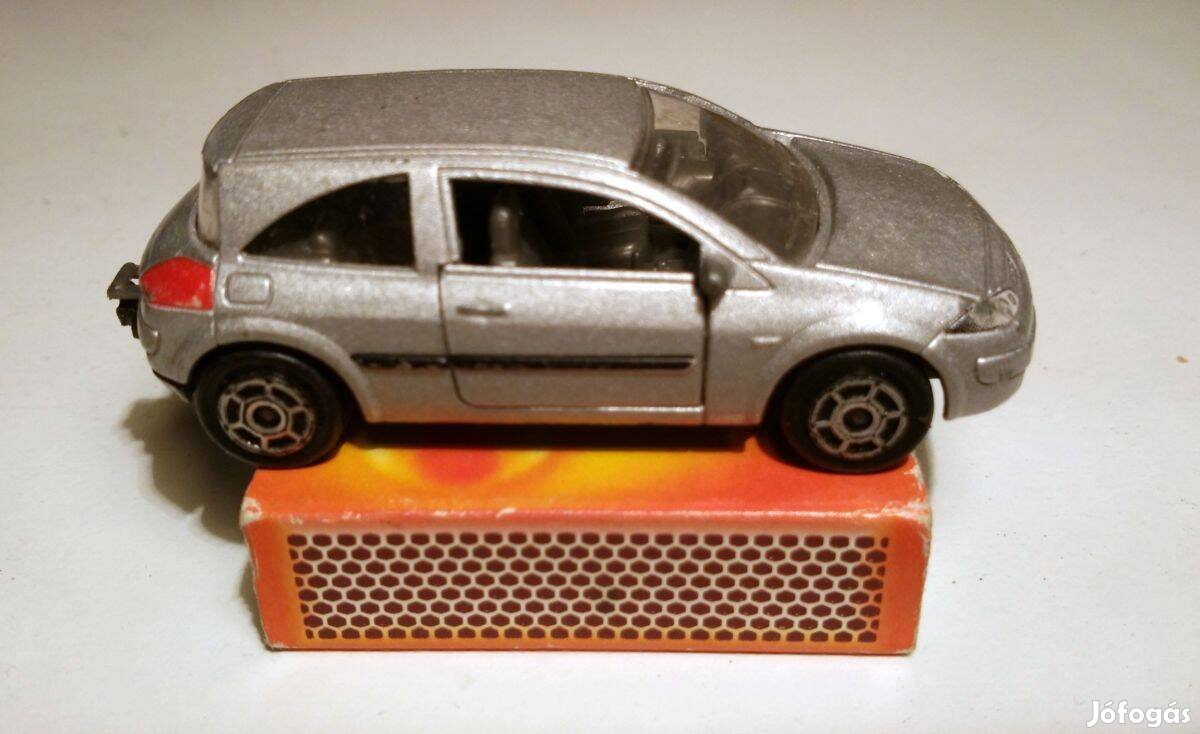 Renault Megane II (Majorette 221C) 1:58