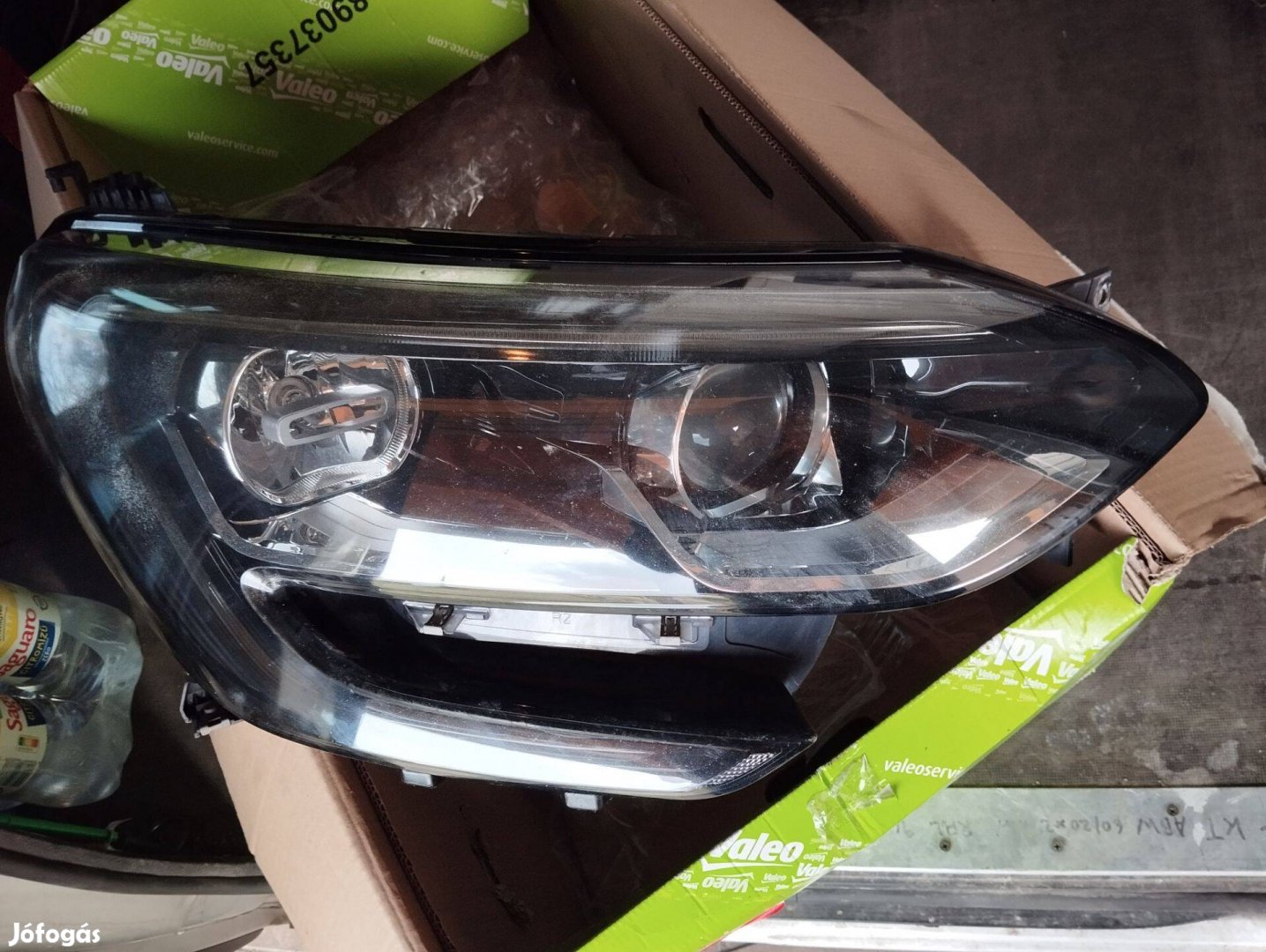 Renault Megane IV jobb fényszóró