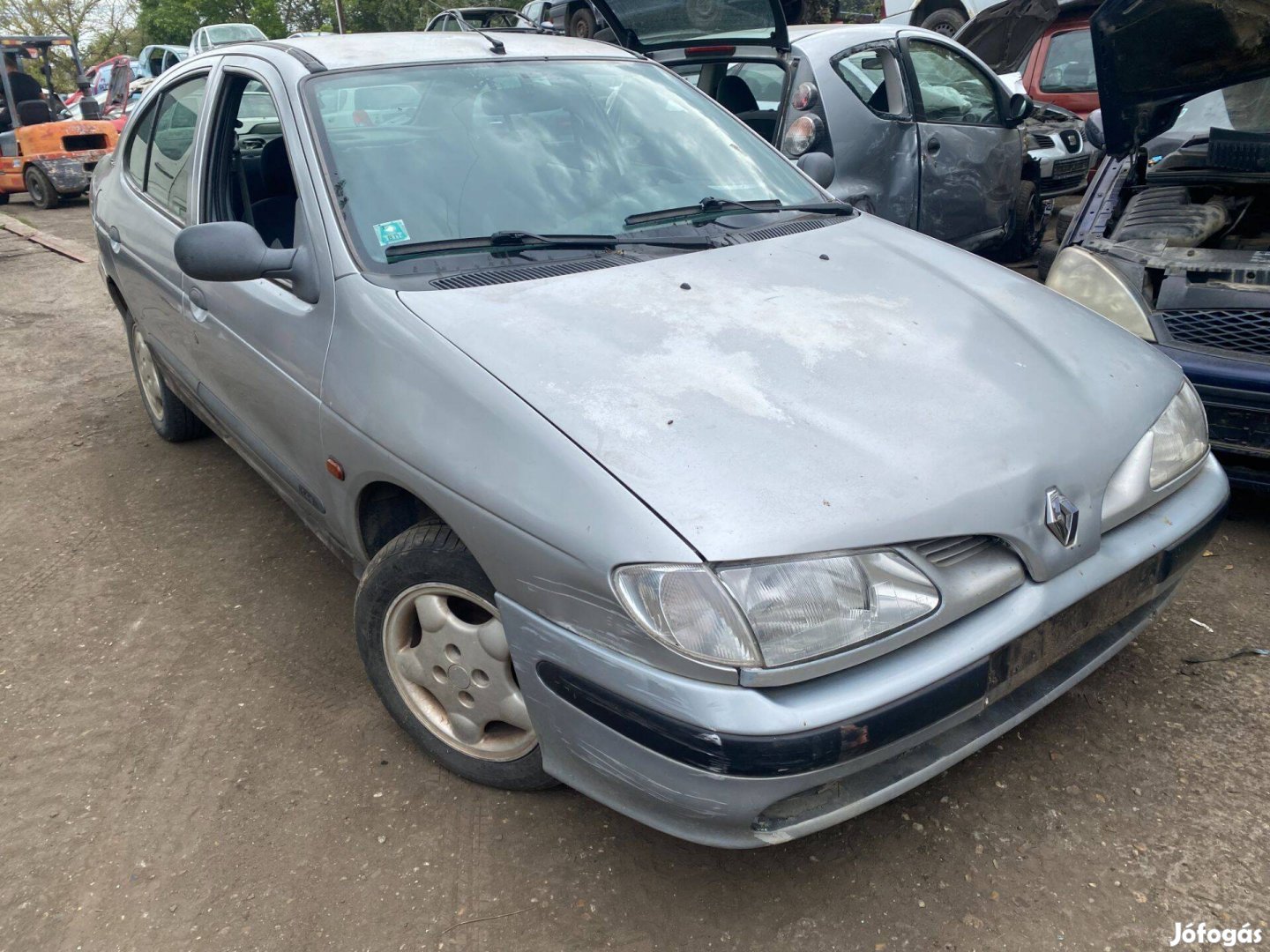 Renault Megane I (1998) 1.4i E7J3 Alkatrészek #M1627