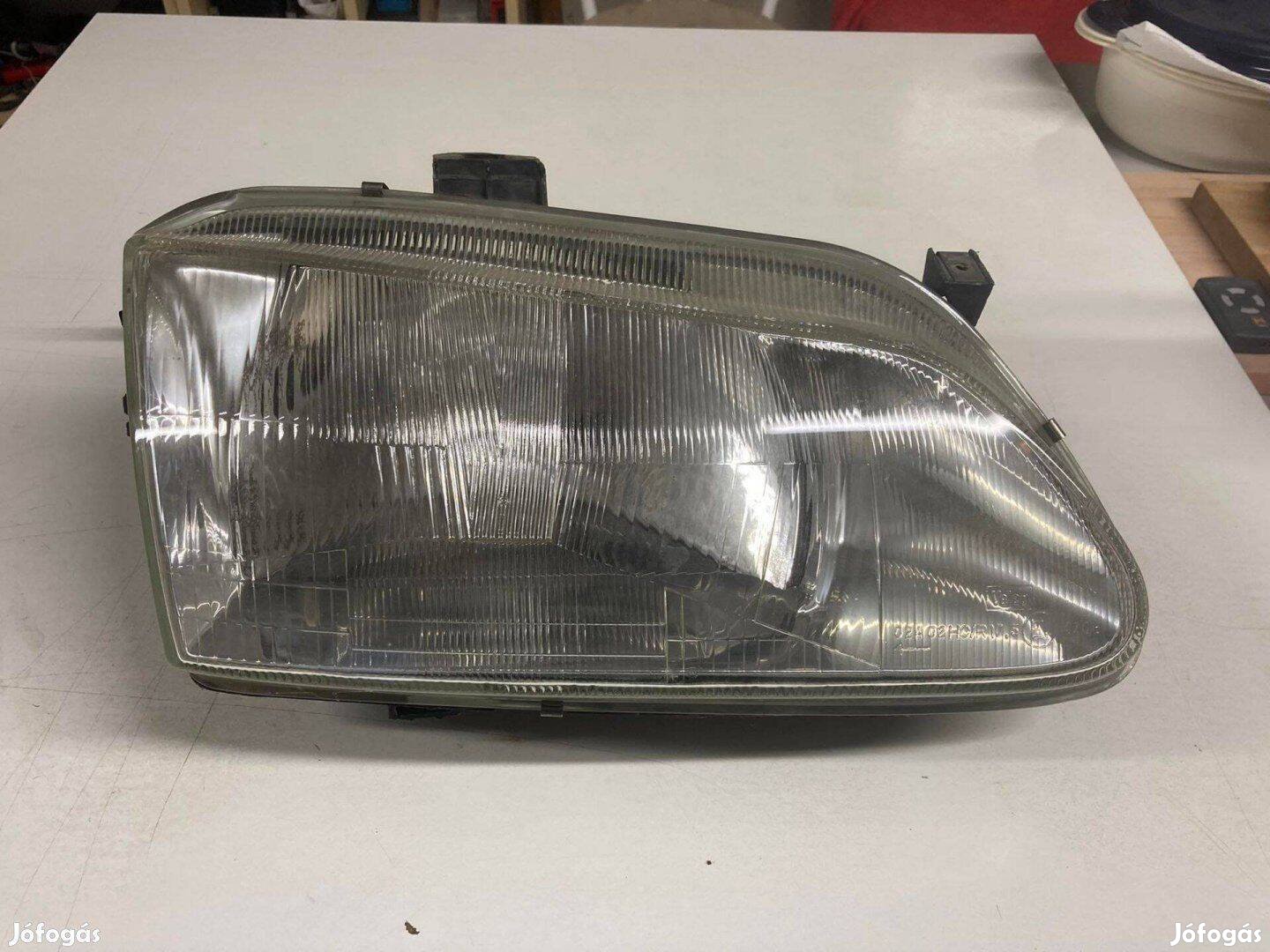 Renault Megane I fényszóró
