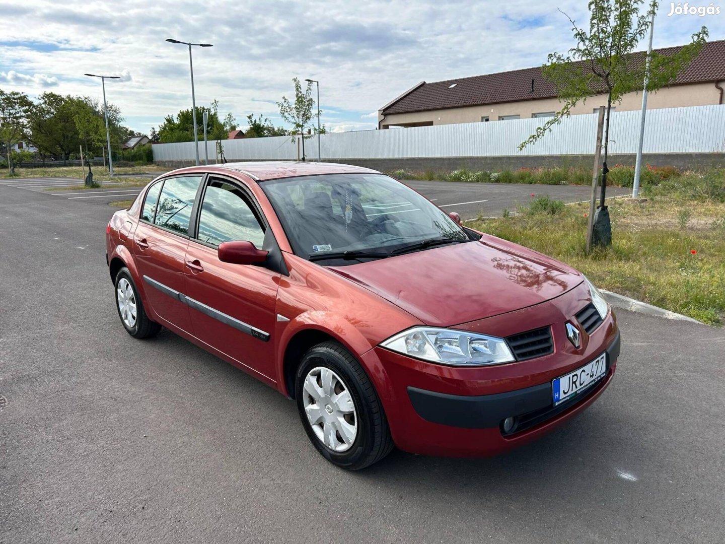 Renault Megane Limousine 1.4 Authentique Friss...