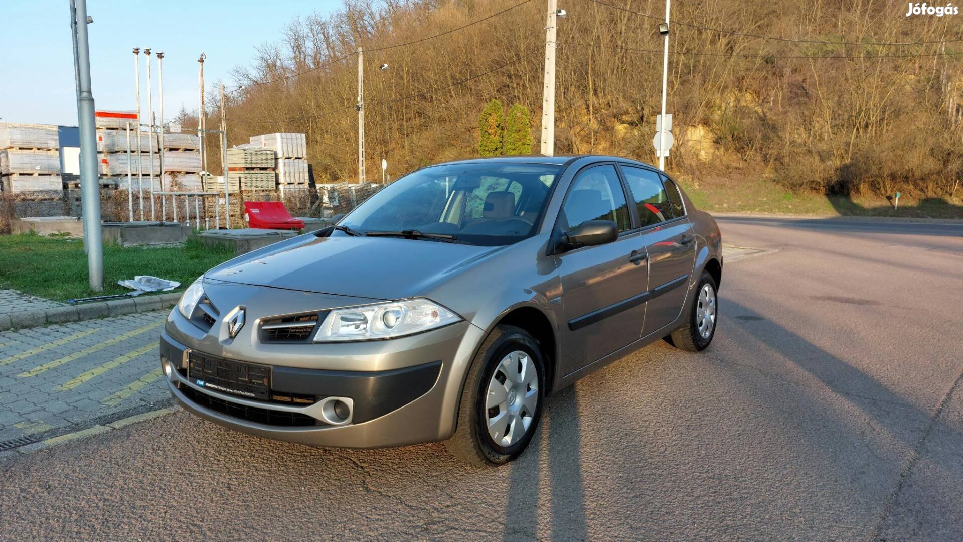 Renault Megane Limousine 1.4 Base Szép És Jó!!!