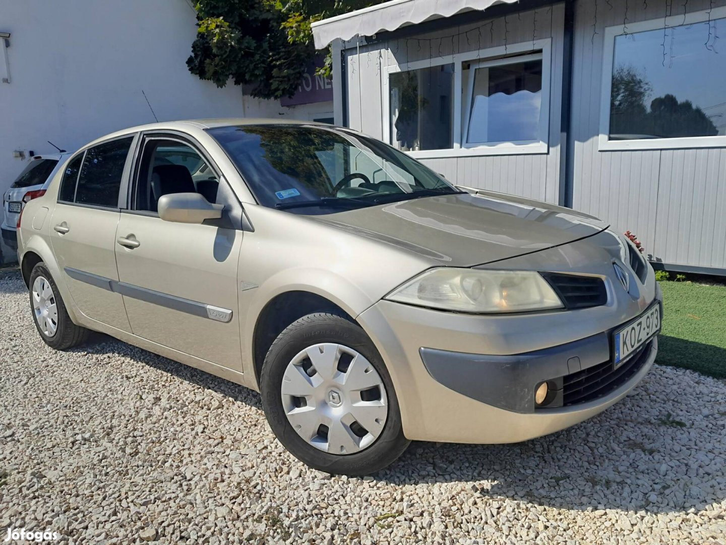 Renault Megane Limousine 1.6 Voyage mo-i!