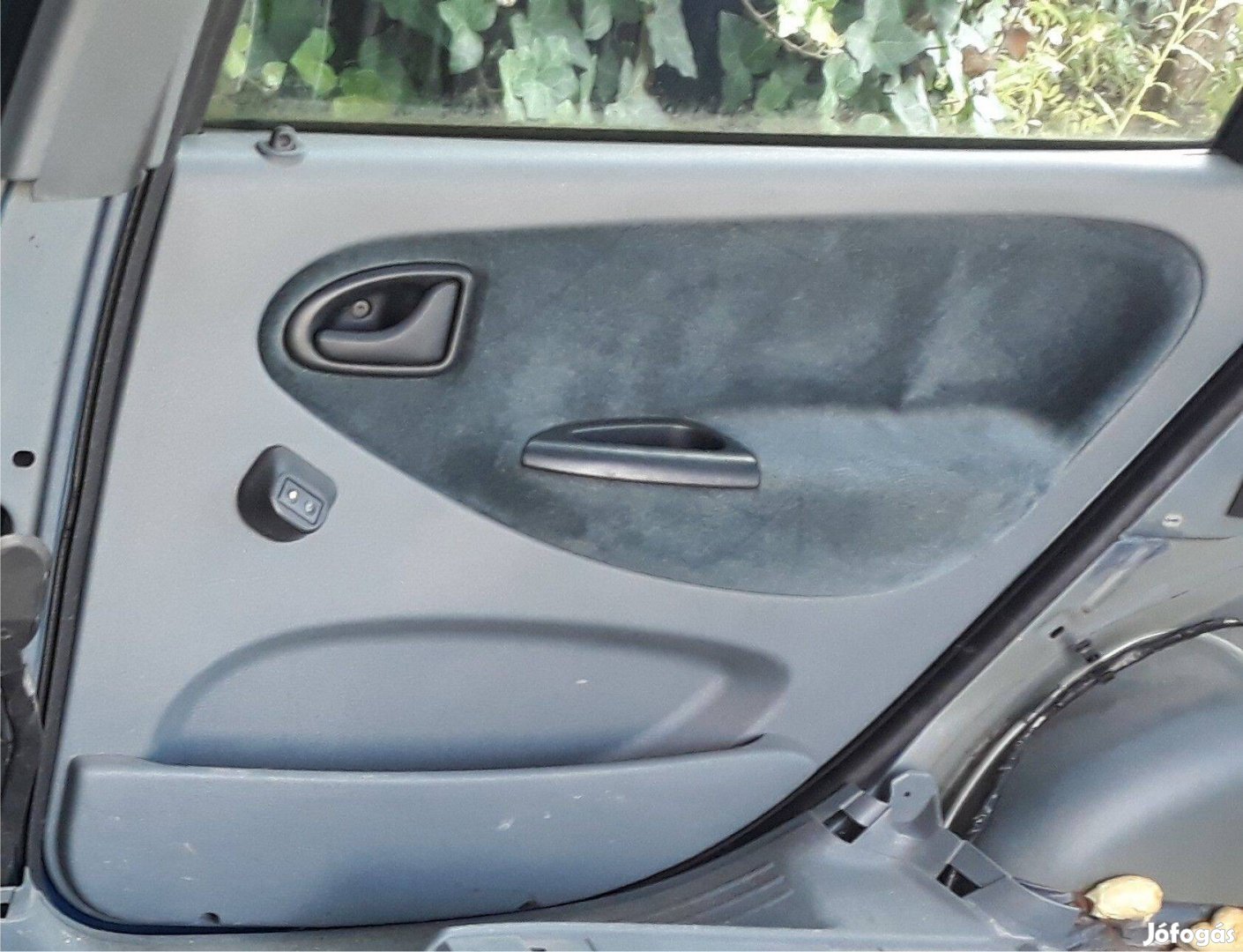 Renault Megane Scenic jobb hátsó ajtó eladó