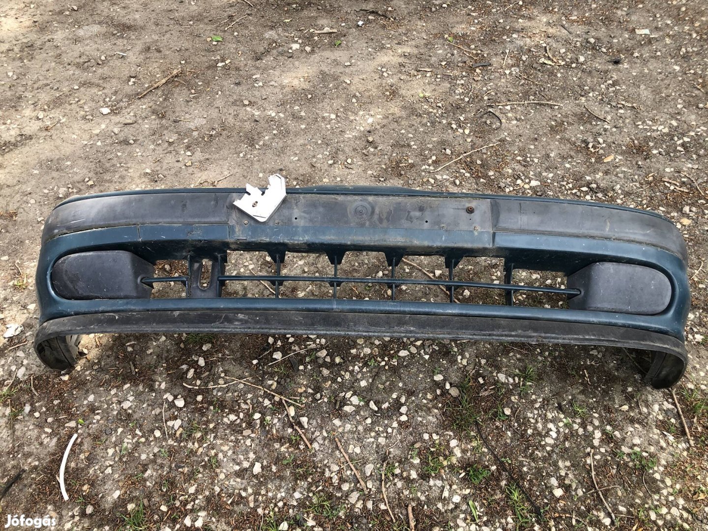 Renault Megane első lökhárító zöld 