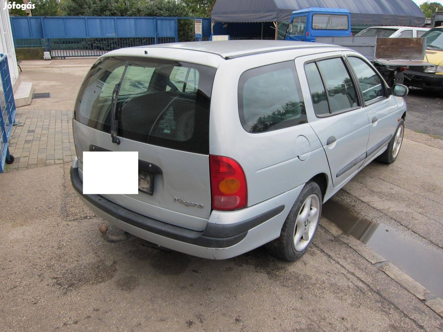 Renault Megane használt bontott alkatrészek eladók