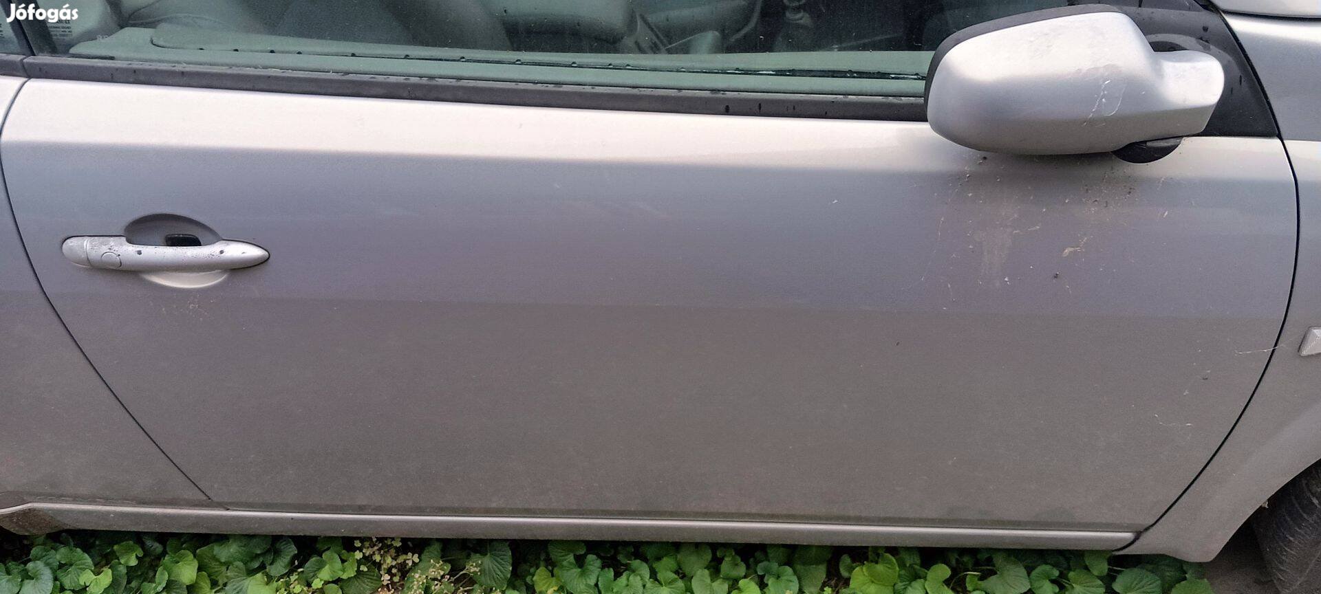 Renault Megane ll CC jobboldali ajtó