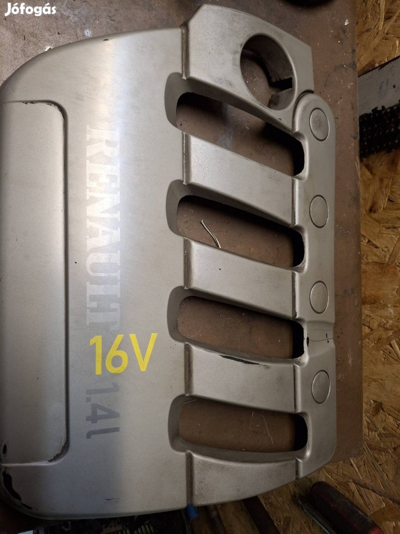 Renault Megane motorfedél burkolat