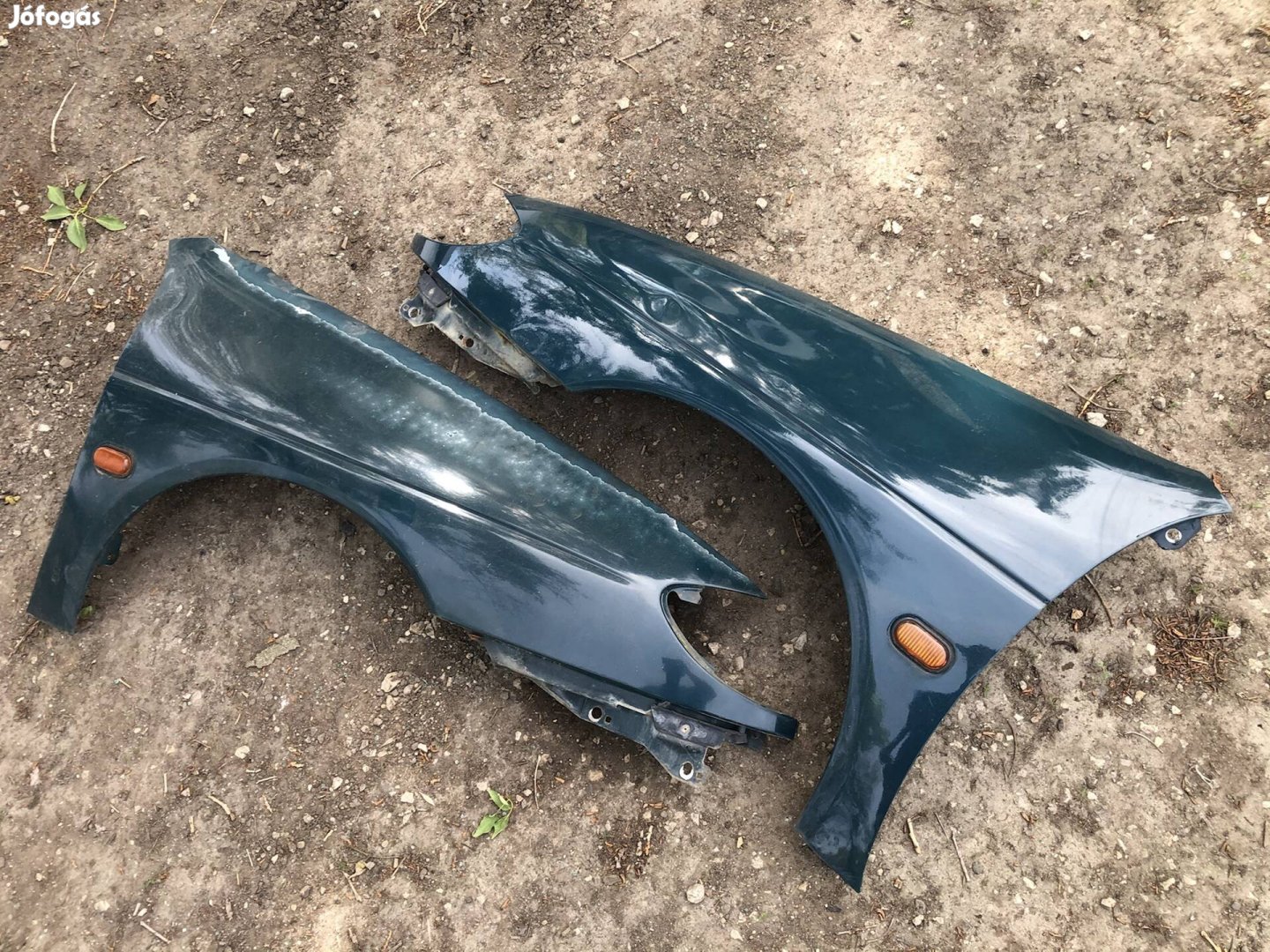 Renault Megane sárvédő zöld 