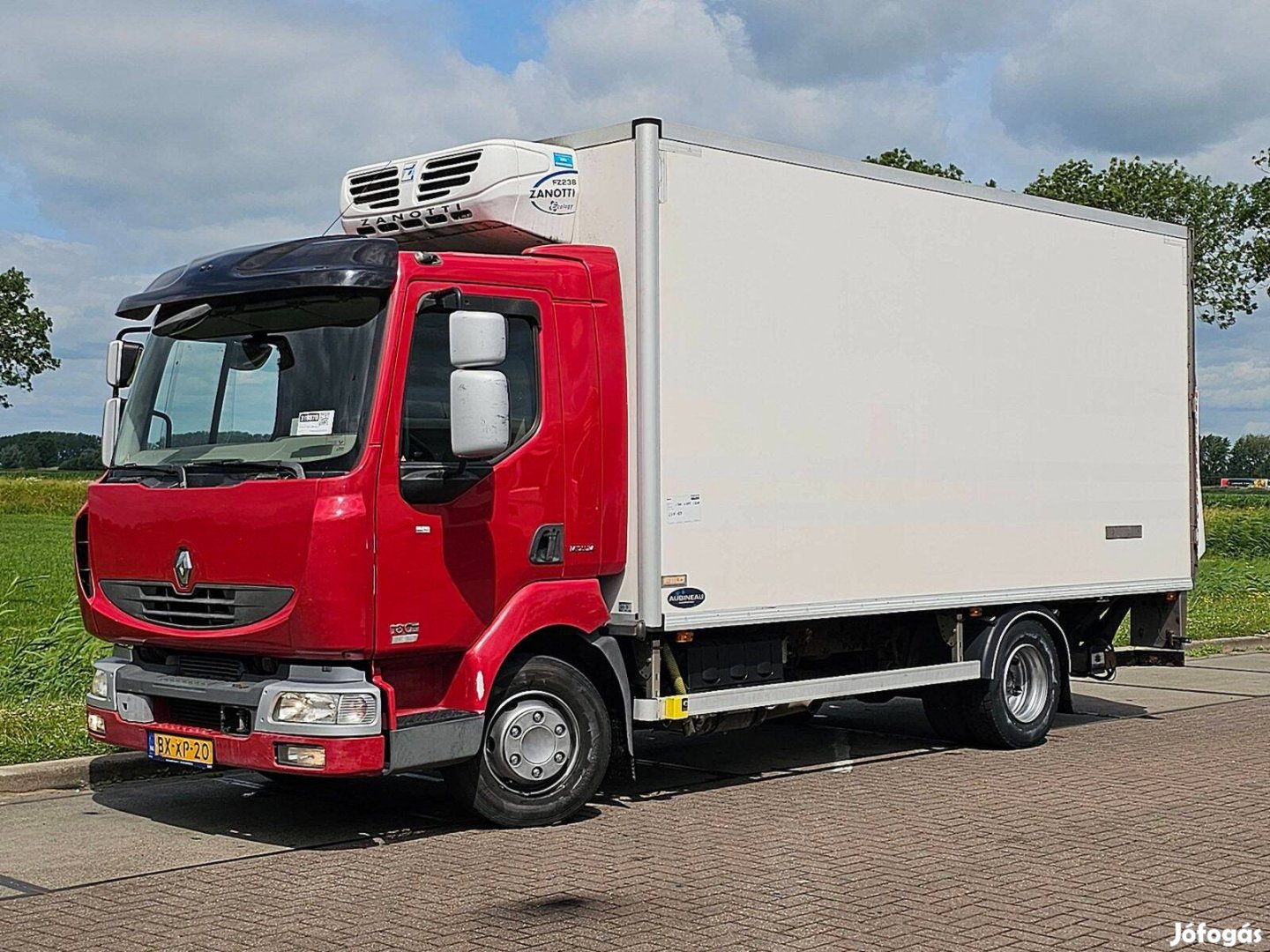 Renault Midlum 180.12 / 479.329 km / Lízing 20%-tól