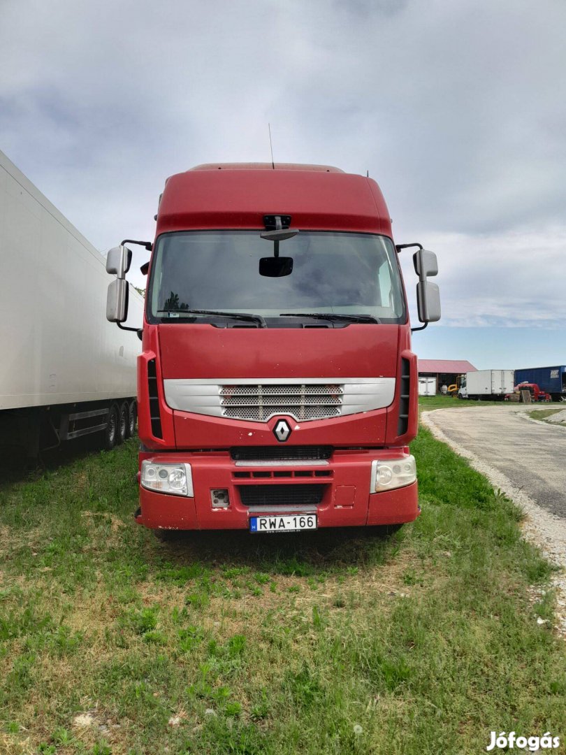 Renault Premium DXI460