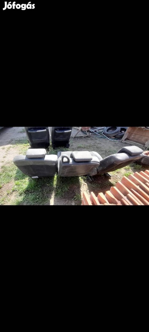 Renault Scenic 3 Gyári Félbőr Ülés garnitúra Ingyen Elvihető. 