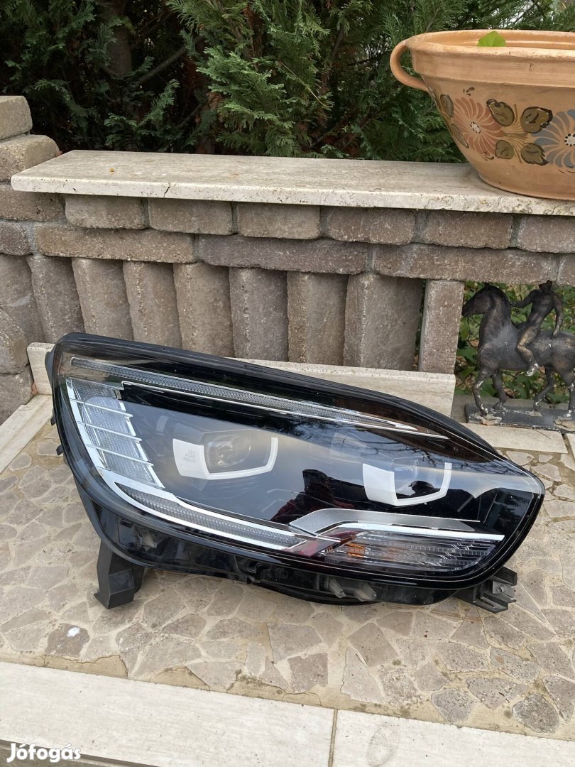 Renault Scenic Full led jobb fényszóró (260102691R)