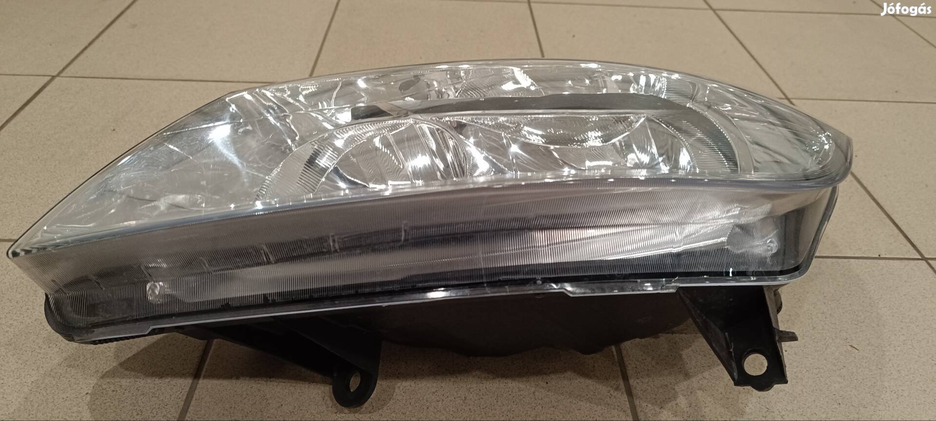 Renault Scenic II bal fényszóró eladó!