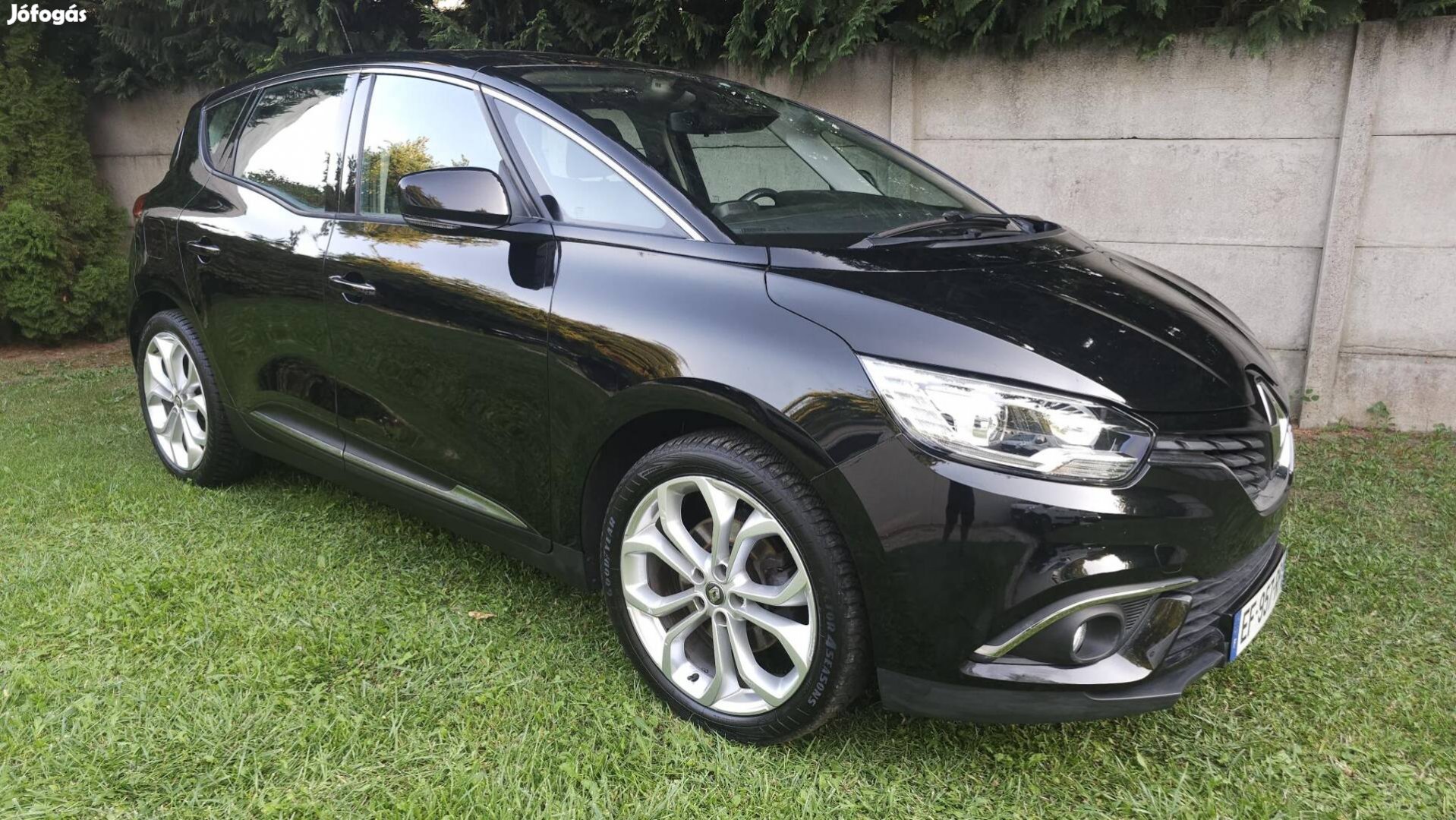 Renault Scenic Scénic 1.2 TCe Zen Navigáció. 2...