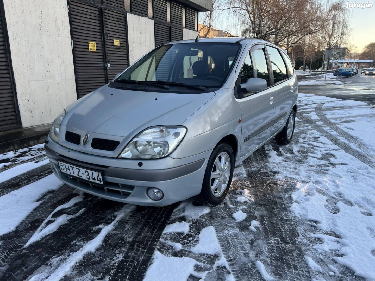 Renault Scenic Scénic 1.6 16V Sportway Digitklí...