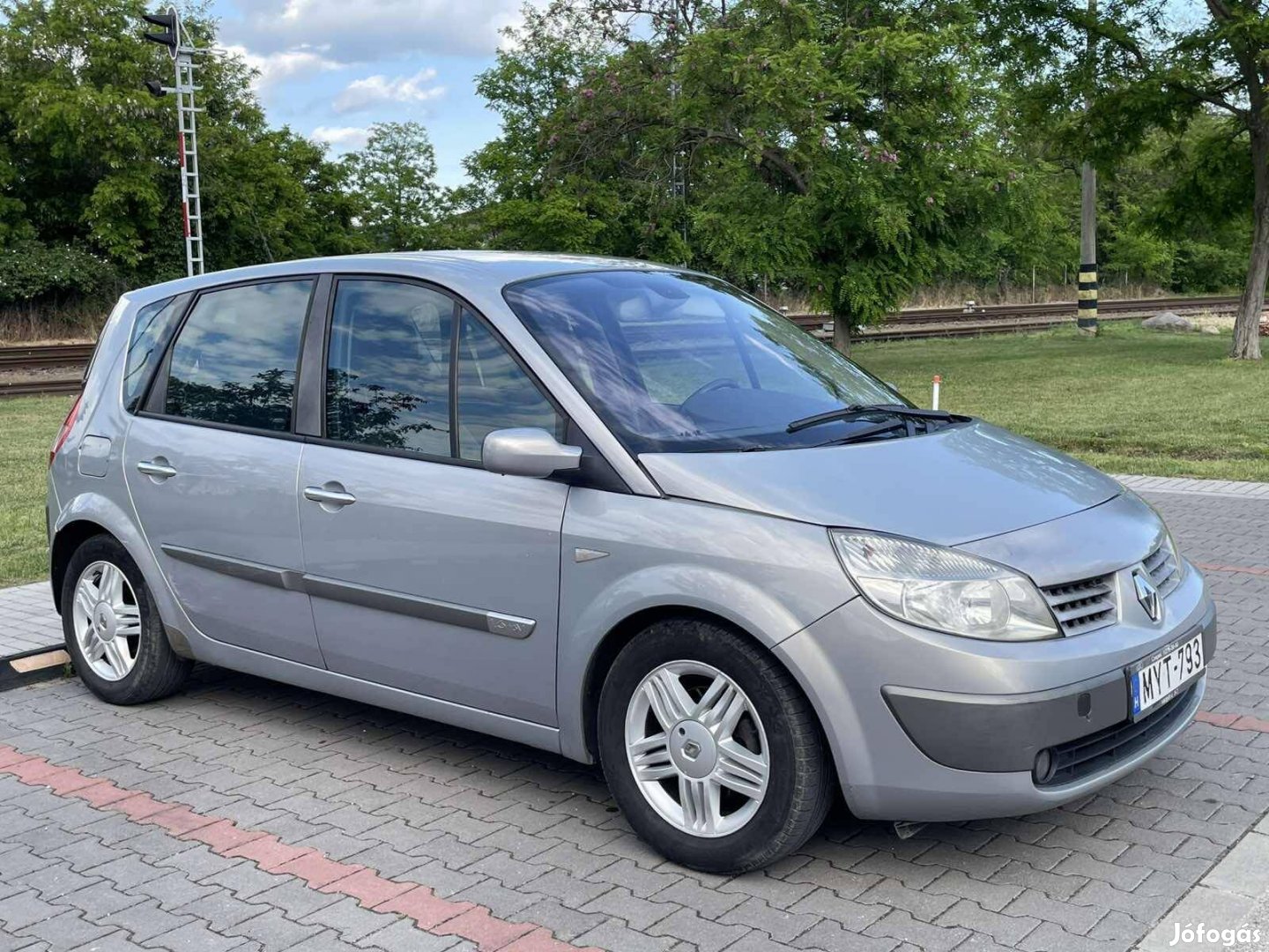 Renault Scenic Scénic 1.6 Authentique Plus Fris...