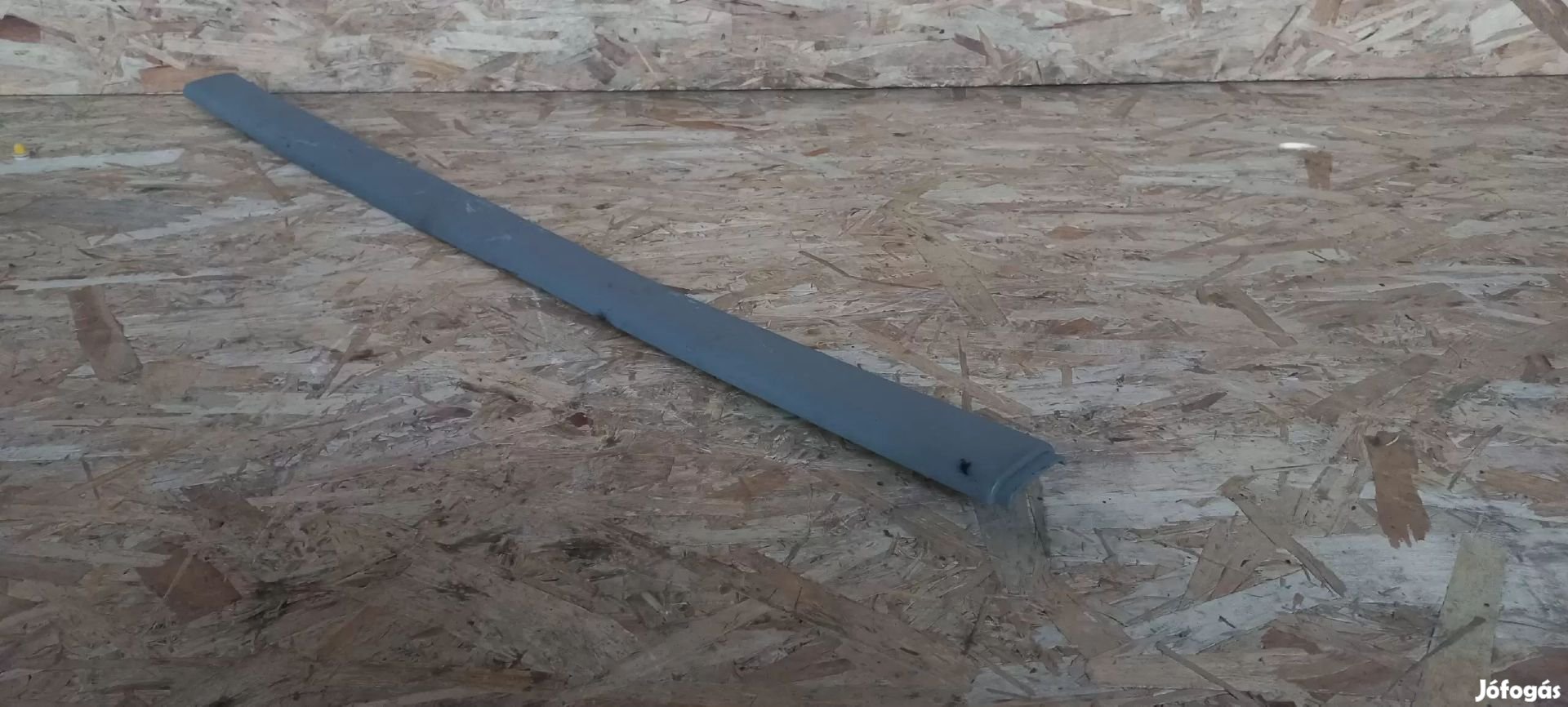 Renault TRAFIC 01-től Tetőkárpit tartó műanyag díszléc léc