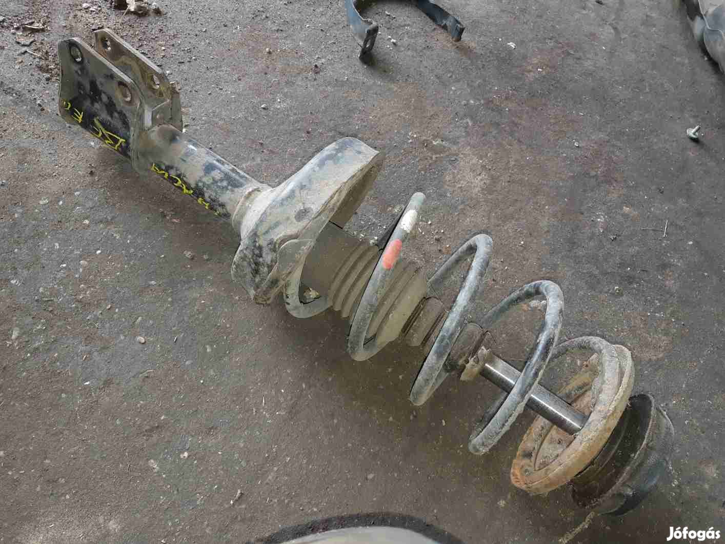 Renault Thalia I Első Lengéscsillapító Rugó