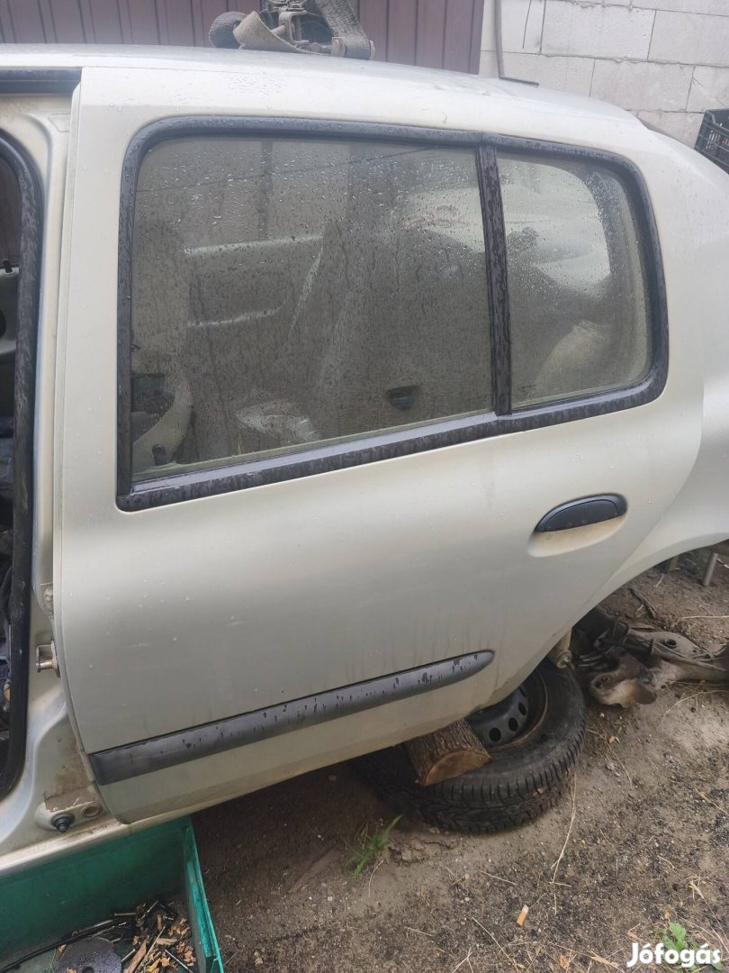 Renault Thalia bal hátsó ajtó 