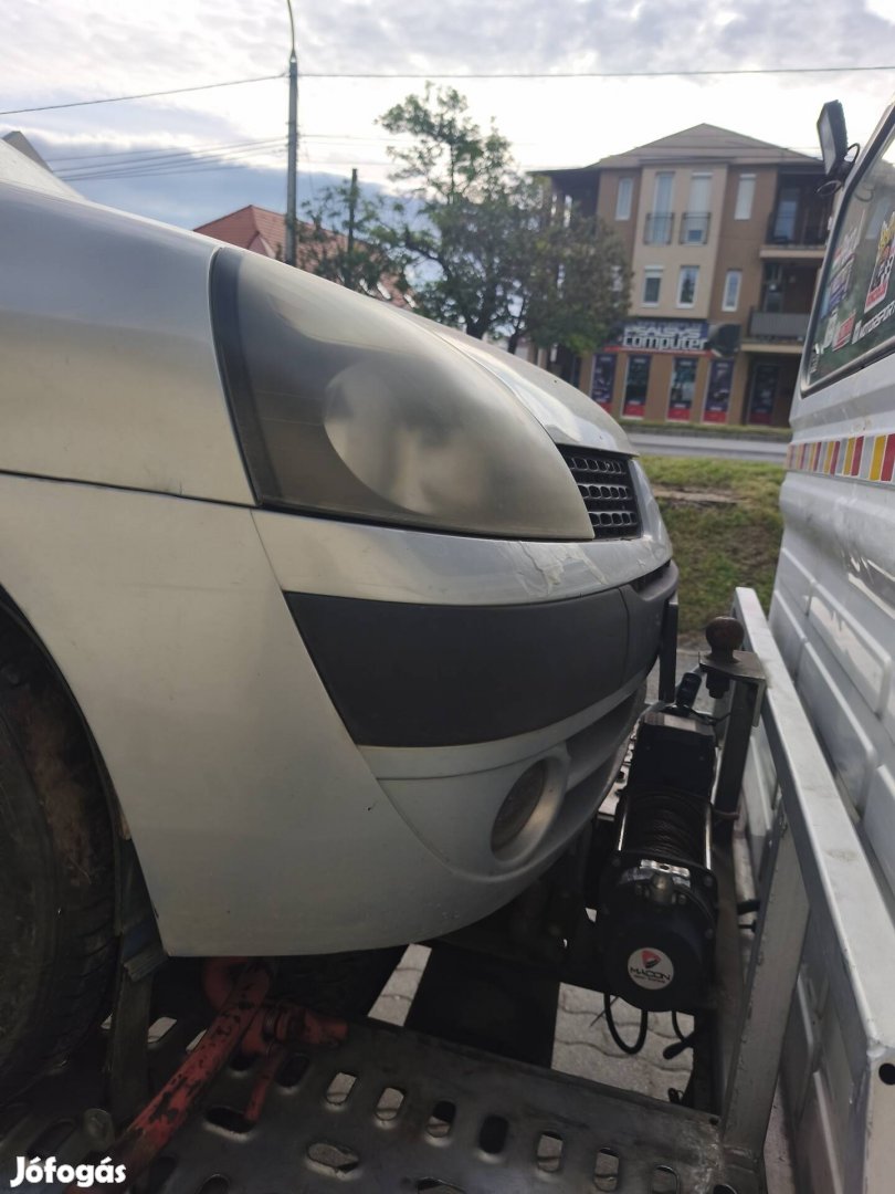 Renault Thalia első lámpa 