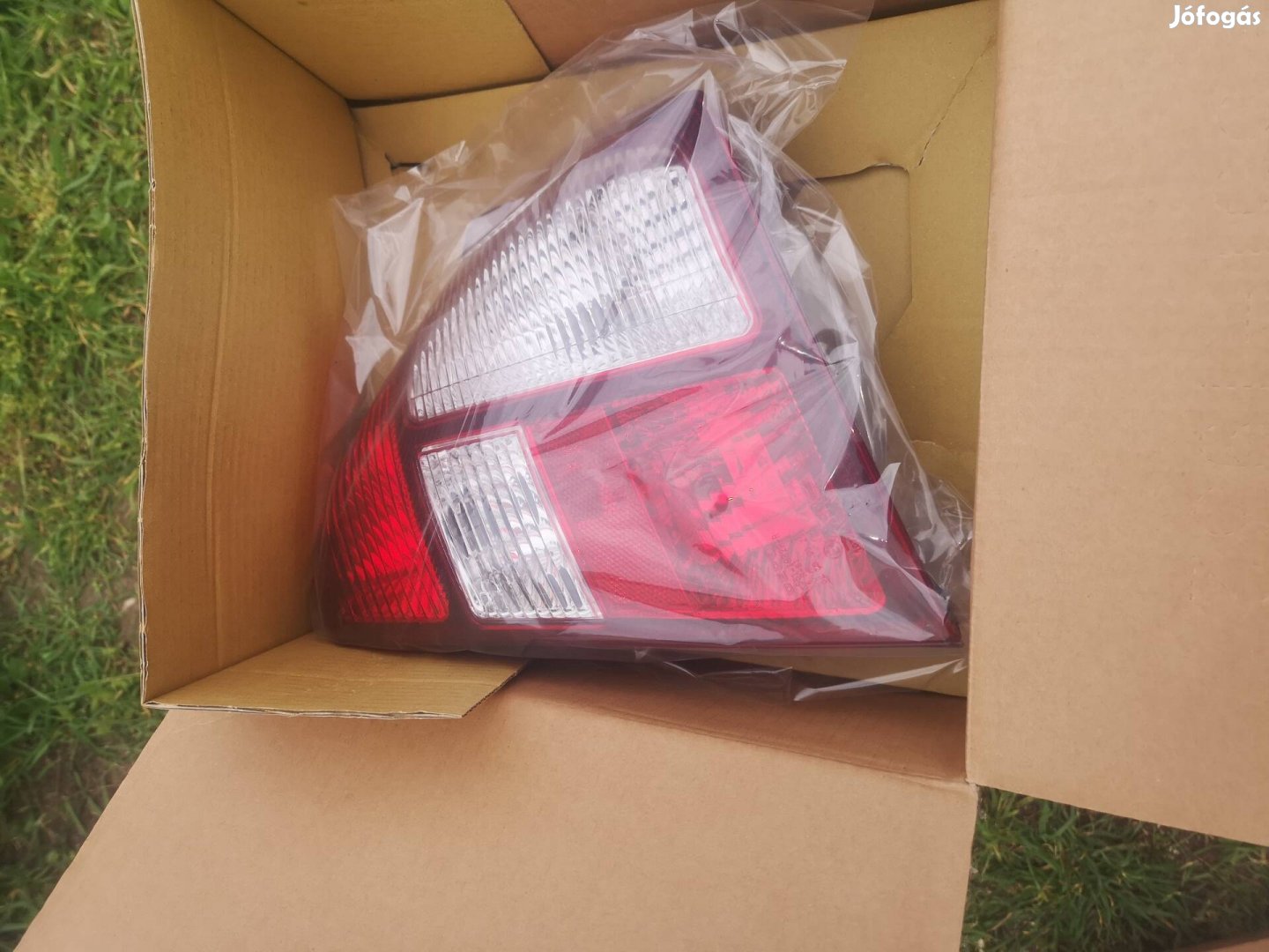 Renault Thália hátsó lámpák újak dobozátban
