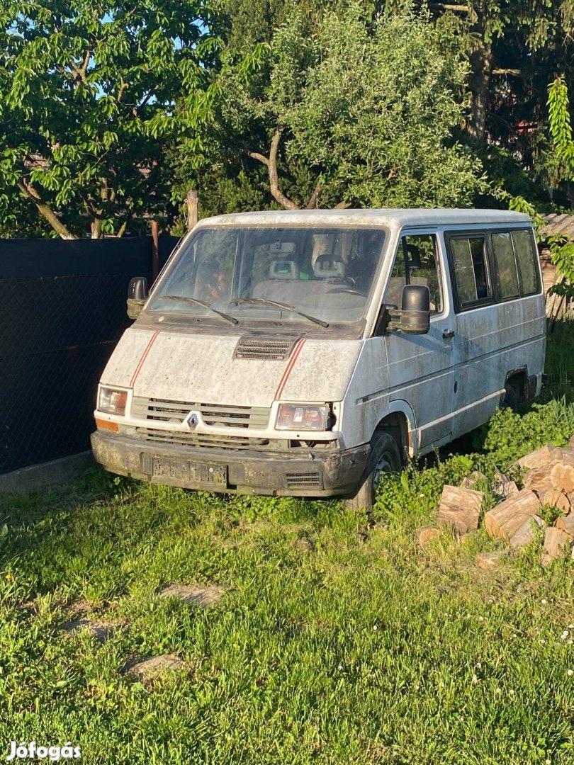 Renault Traffic 2,5