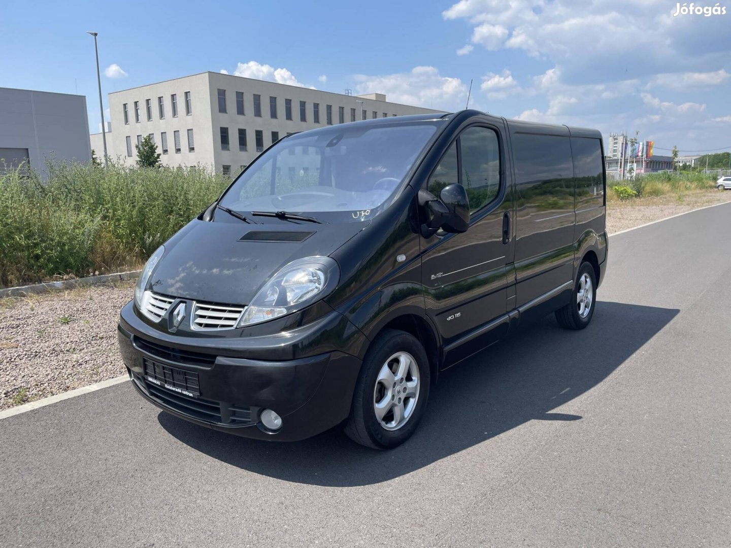 Renault Trafic 2.0 dCi L1H1P1 Black Edition vég...