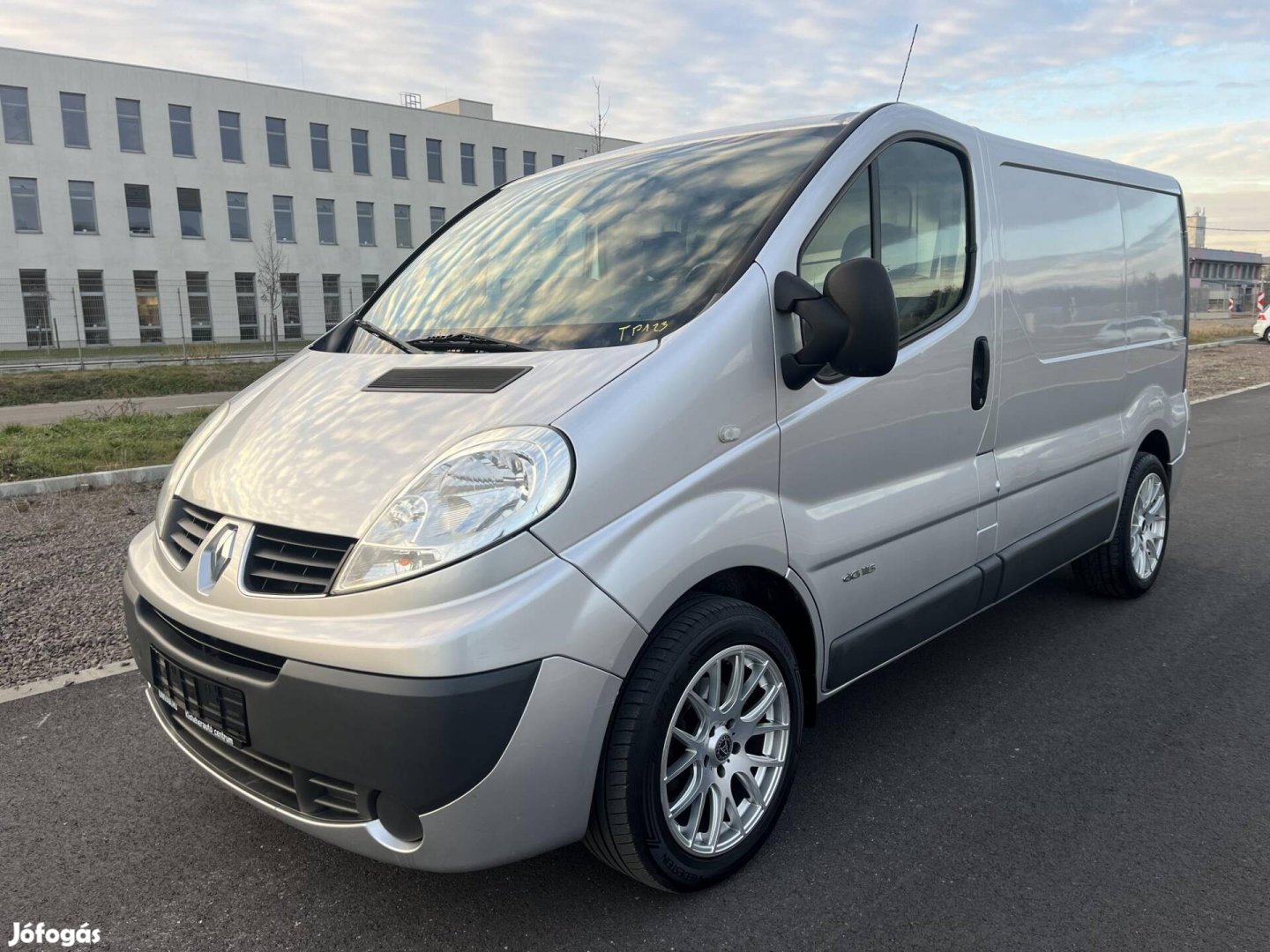 Renault Trafic 2.0 dCi L1H1P1 végig vez. szerv....