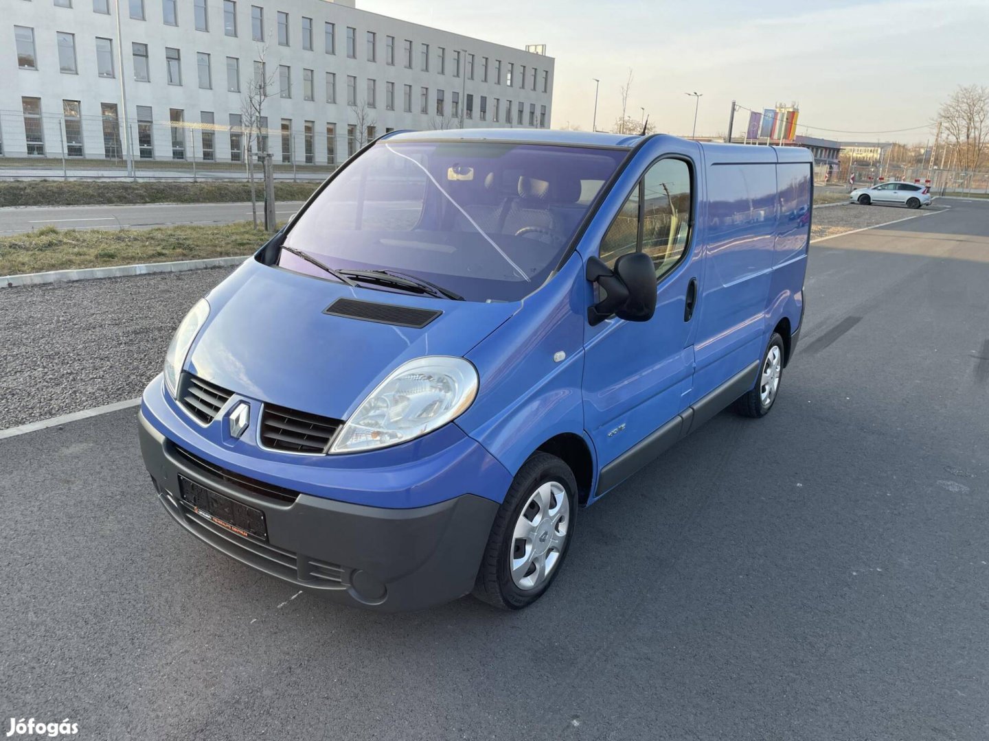 Renault Trafic 2.0 dCi L1H1 Business végig veze...