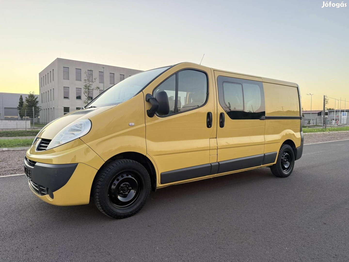 Renault Trafic 2.0 dCi L2H1 Business 6 személye...