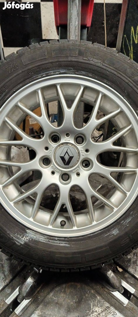 Renault Trafic 5x118 16-os nyári garnitúra 205/65R16C Michelin gumik