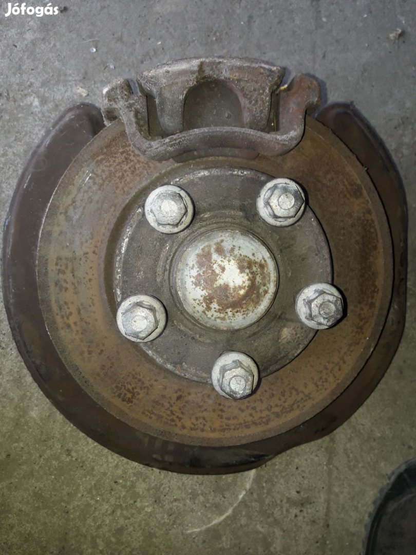 Renault Trafic Bal Hátsó Csonkállvány Kerékaggyal Féknyereg