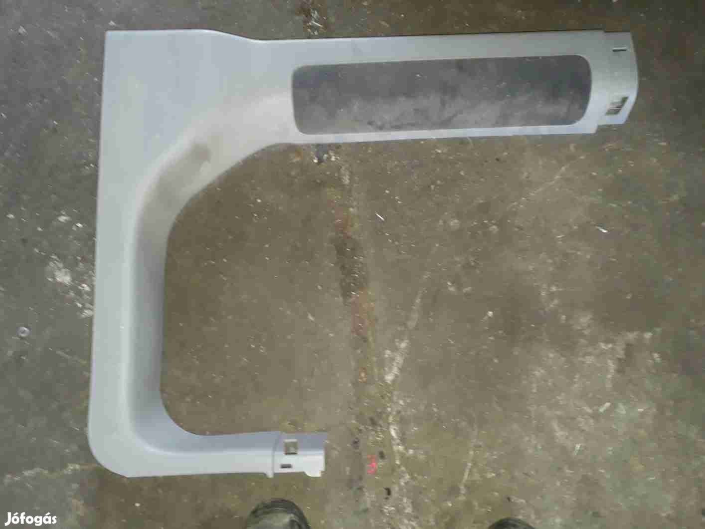 Renault Trafic Bal Hátsó Oldalkárpit