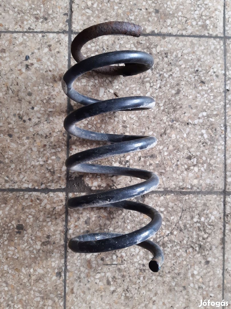 Renault Trafic Első Rugó