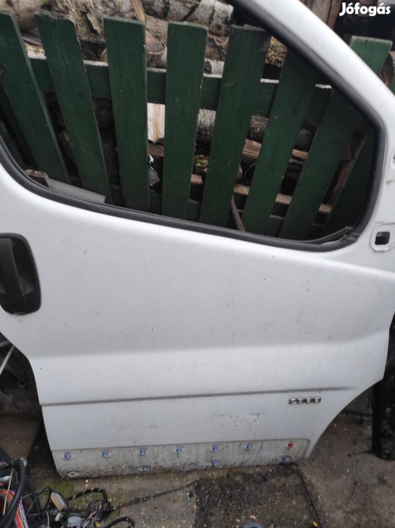 Renault Trafic II Jobb Első Ajtó