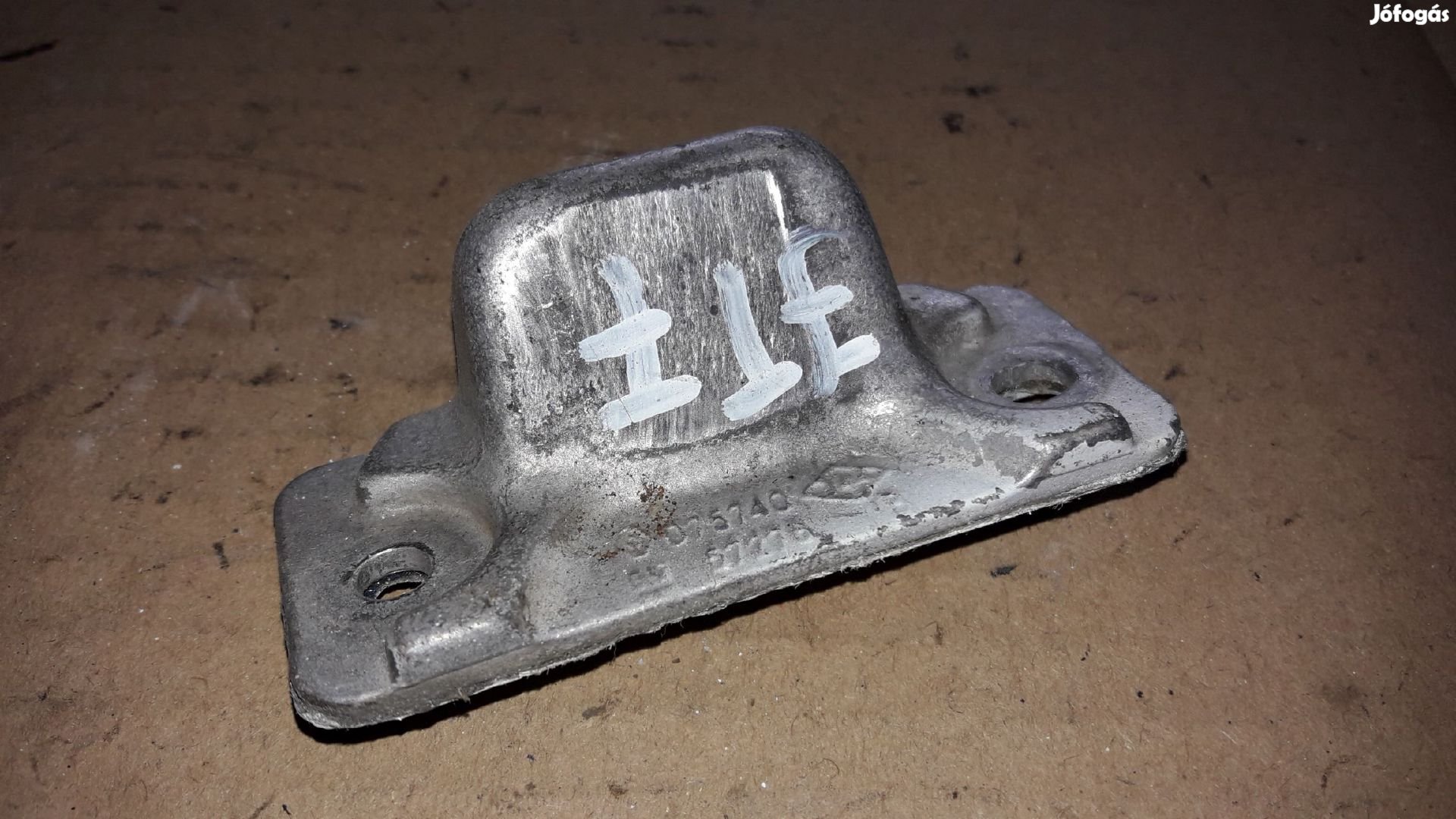 Renault Trafic Jobb Tolóajtó Ütköző