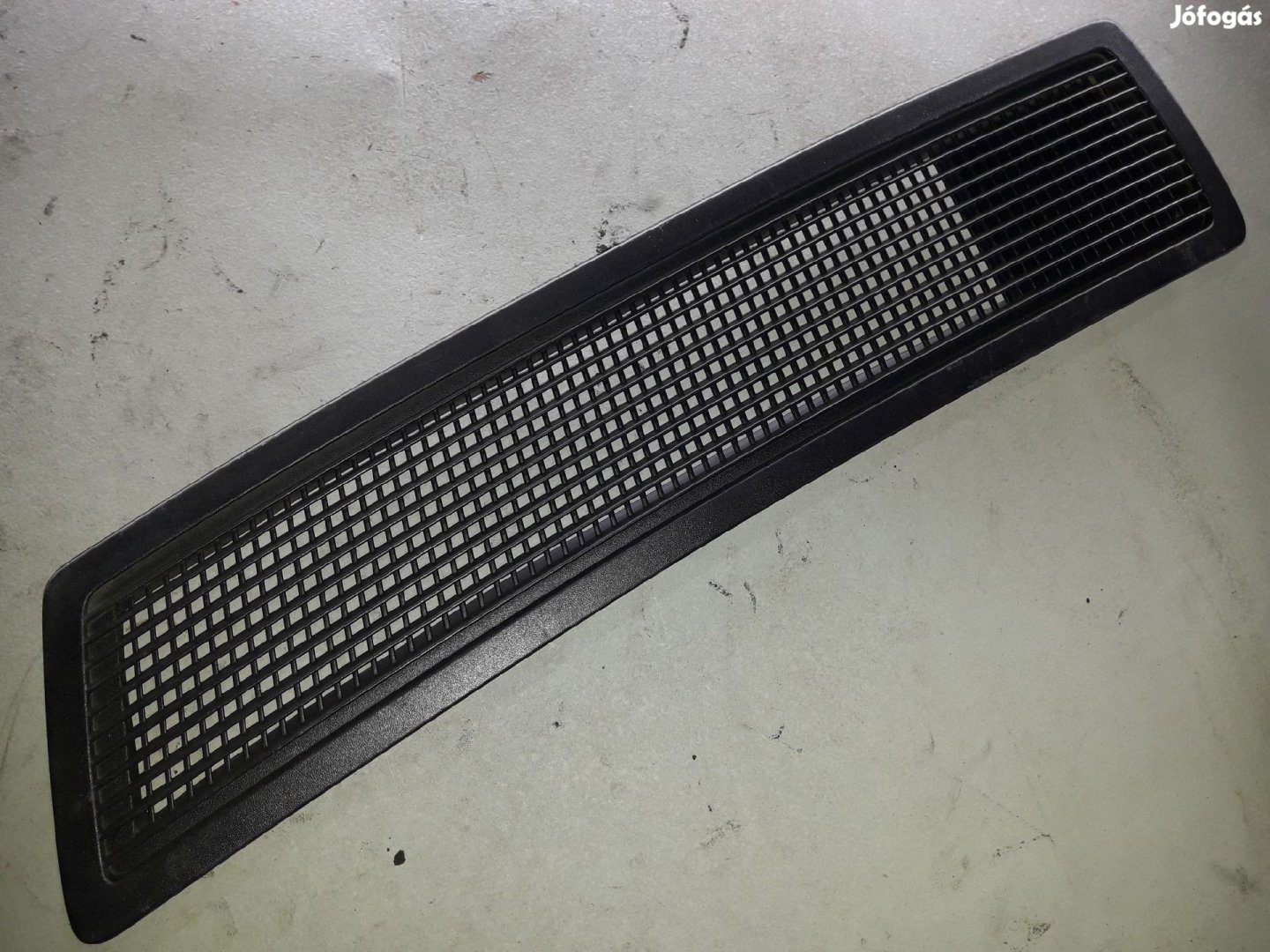 Renault Trafic Motorháztető Díszrács