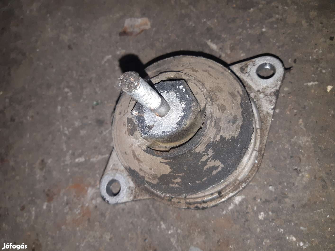 Renault Trafic Motortartó Bak