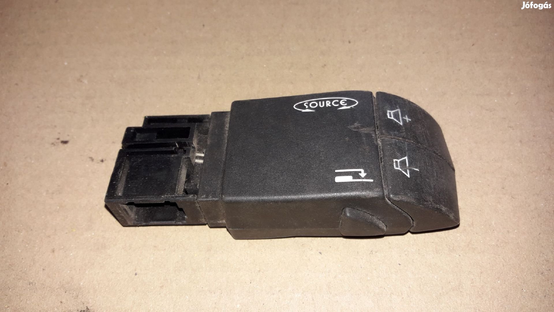 Renault Trafic Multikormány Kapcsoló