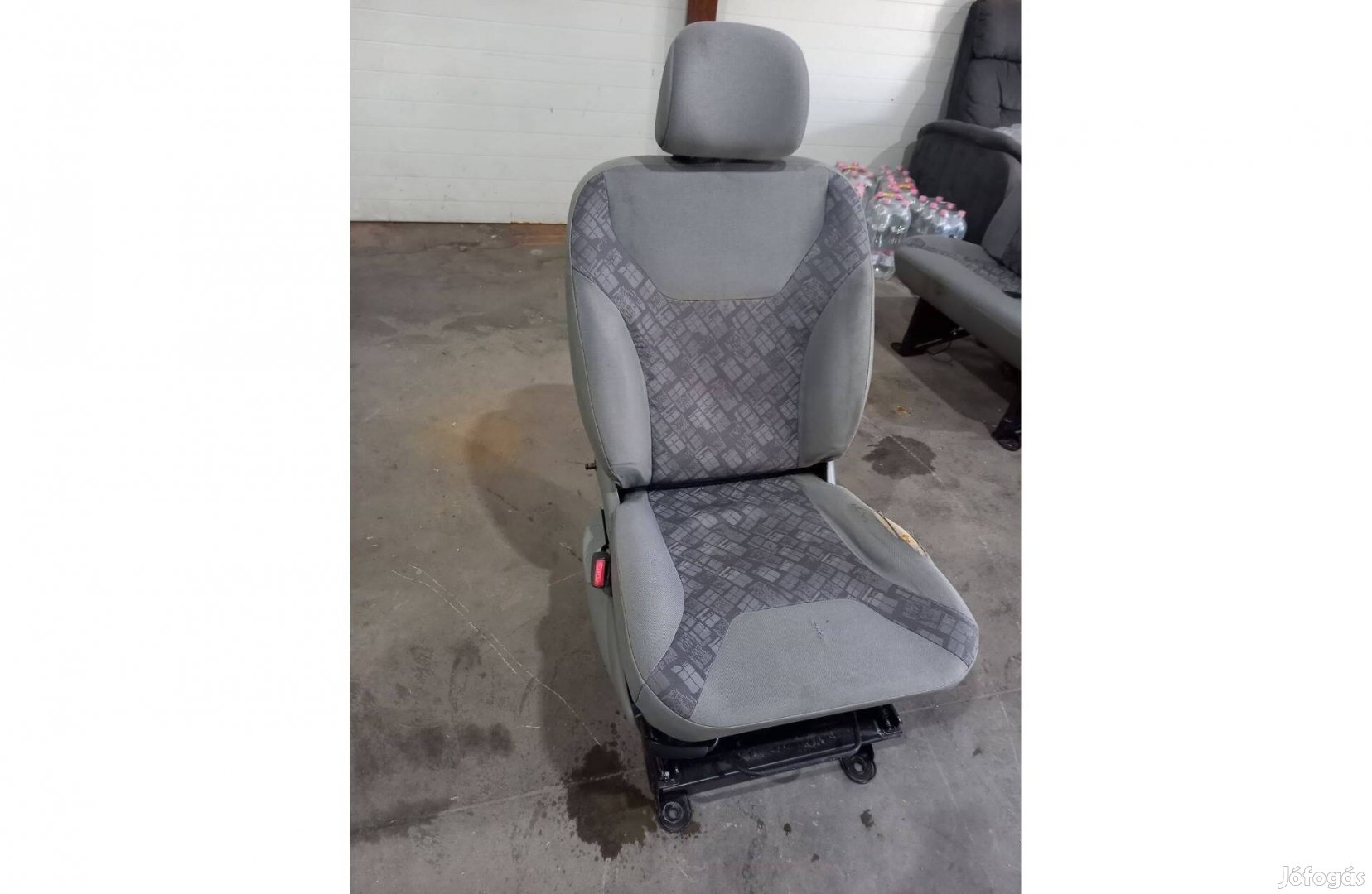 Renault Trafic Opel Vivaro 01- Vezető vezetőülés sofőrülés ülés 8119