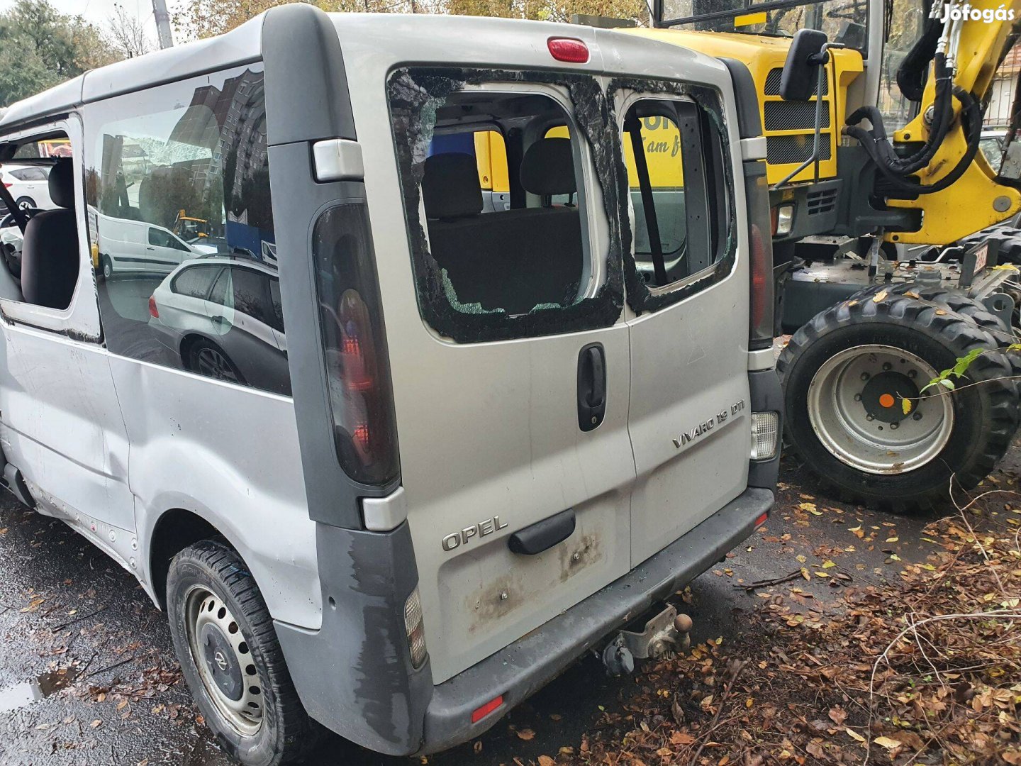 Renault Trafic Opel Vívaro Nissan primastar gyári vonóhorog eladó