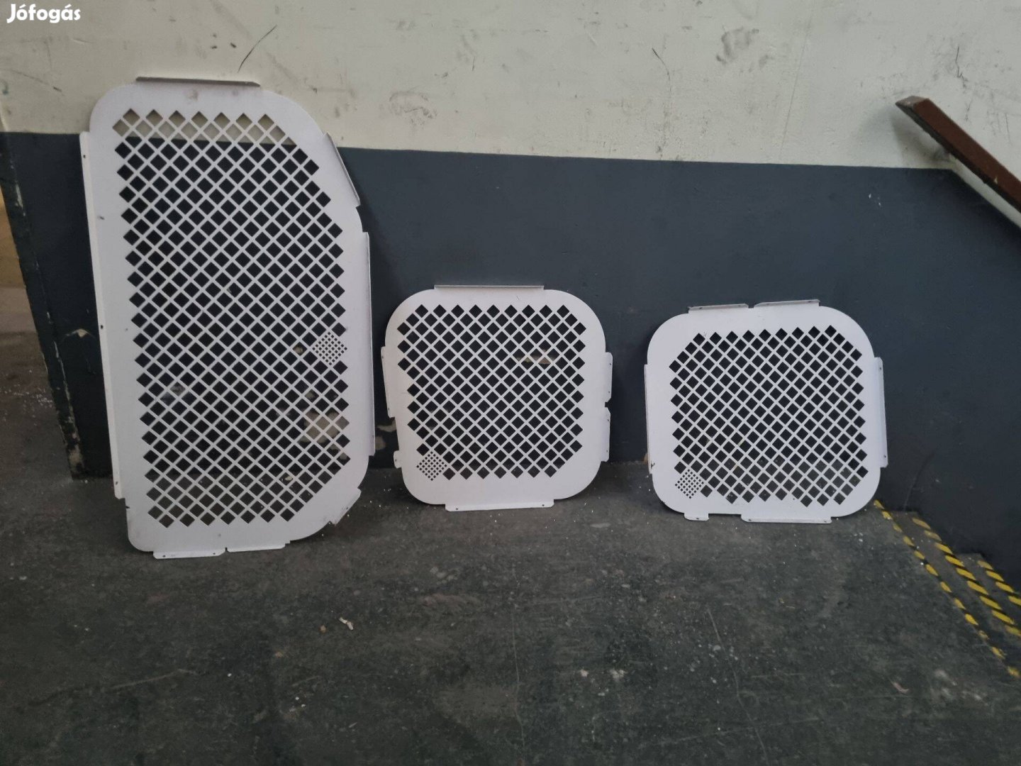 Renault Trafic Opel Vivaro Primastar rács raktér üveghez