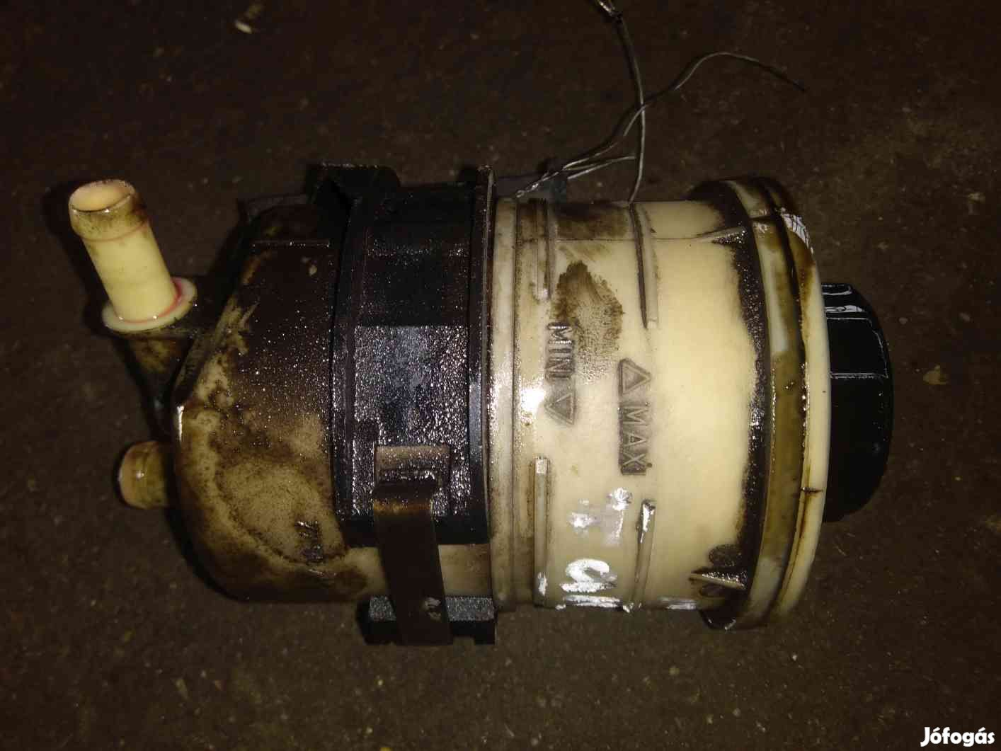 Renault Trafic Szervó Olaj Tartály