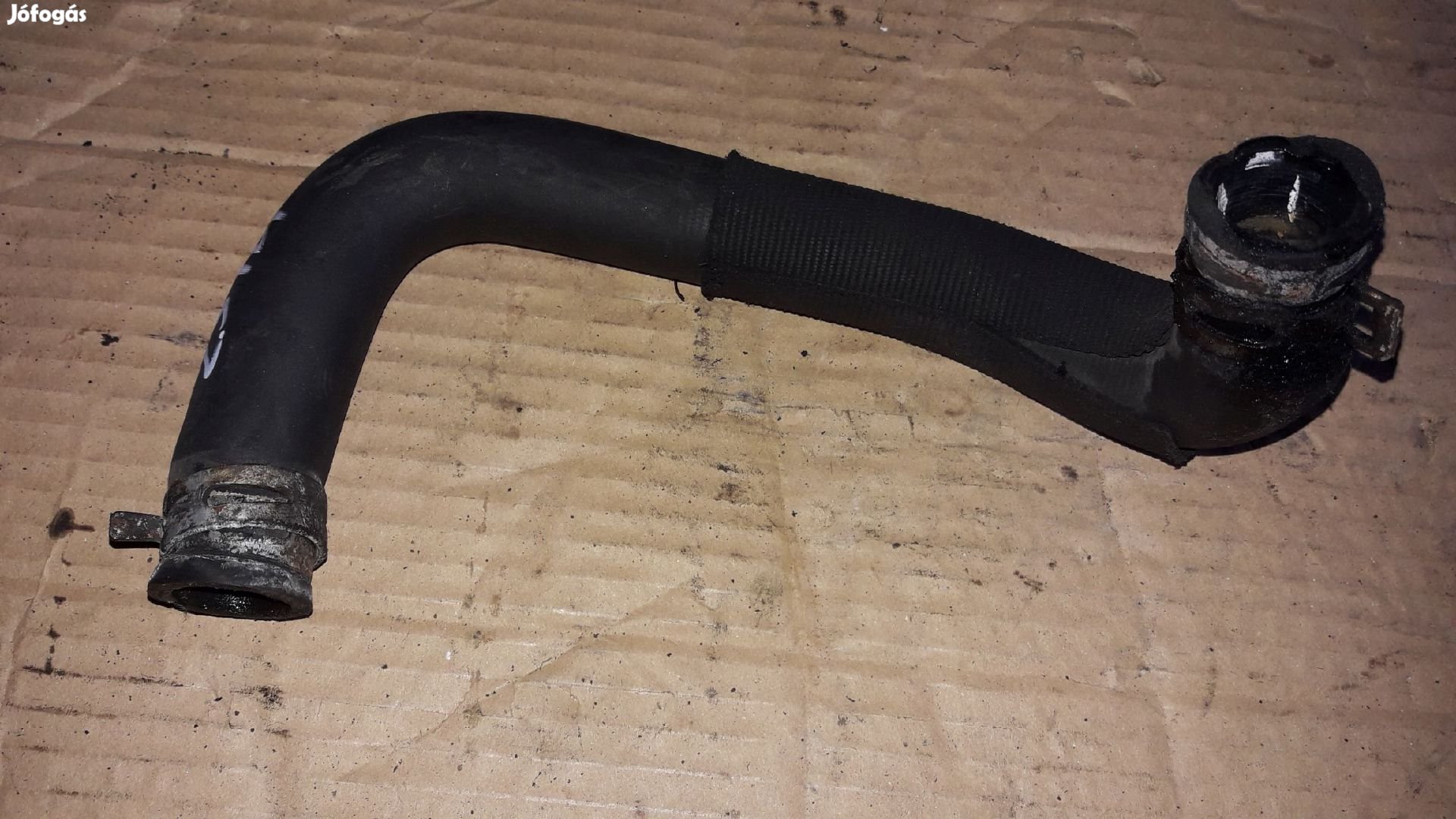 Renault Trafic Vízcső