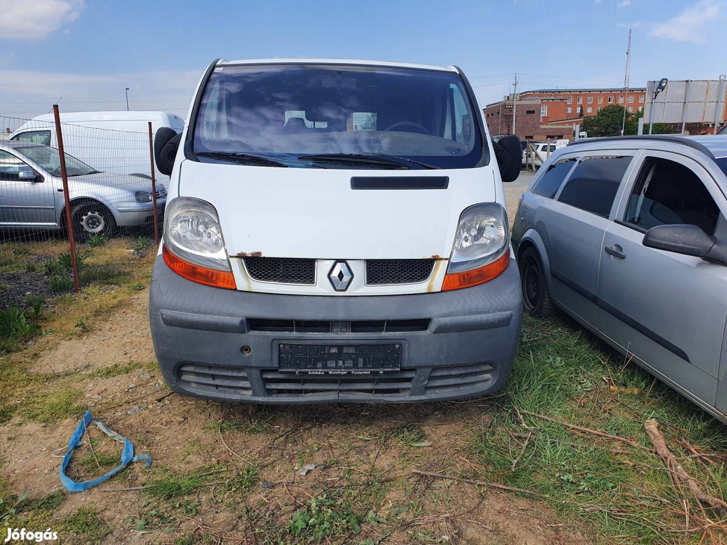 Renault Trafic hűtőrács