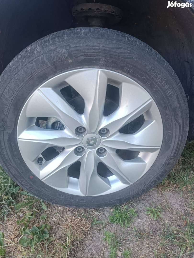 Renault Zoe alufelni 16 os Michelin gumikkal 195/55 R 16