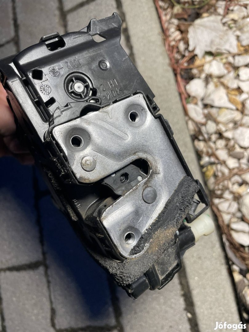 Renault Zoe bal első ajtó zár